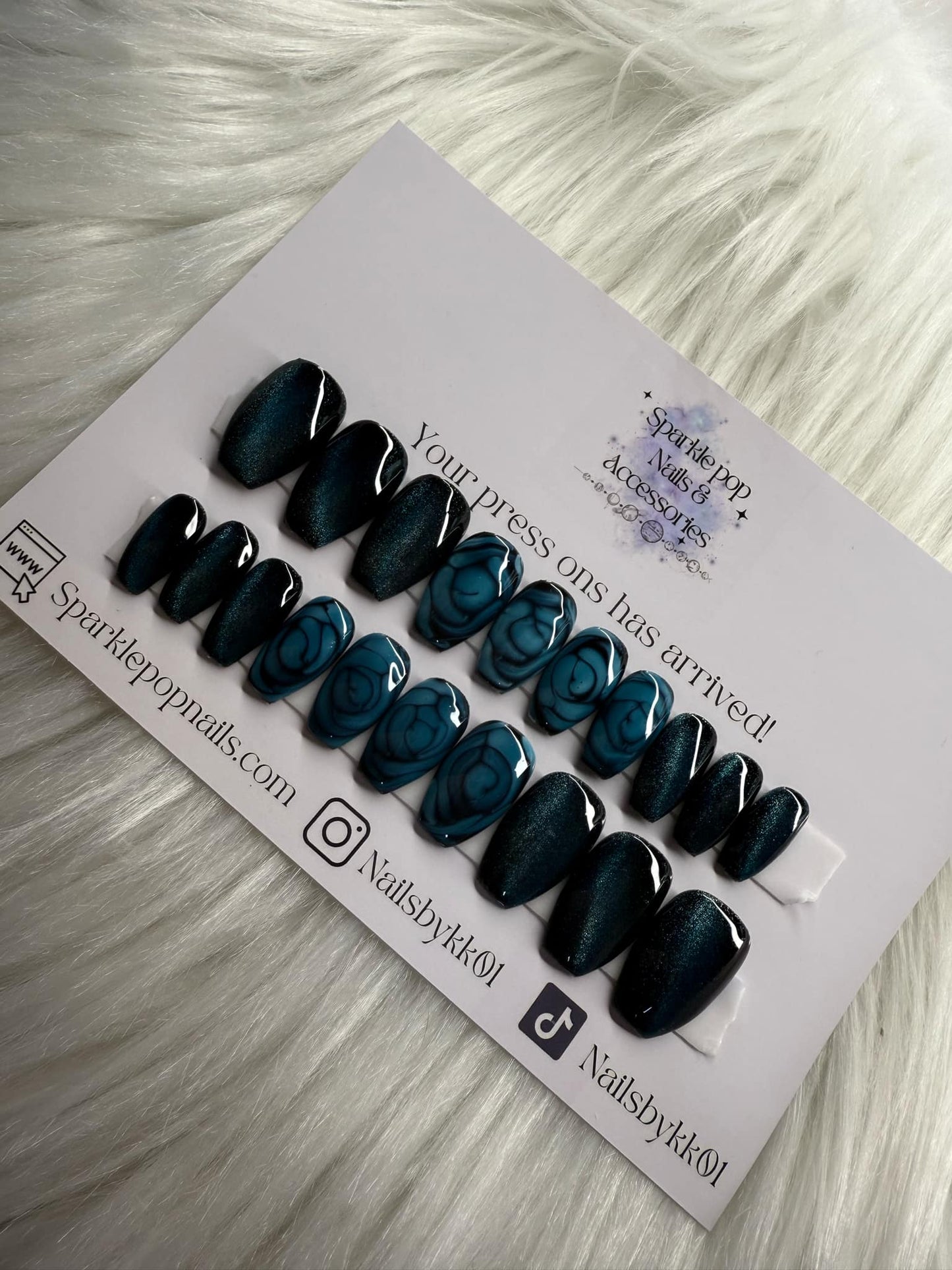 Rose glass effect cat eye nails (20 piece)