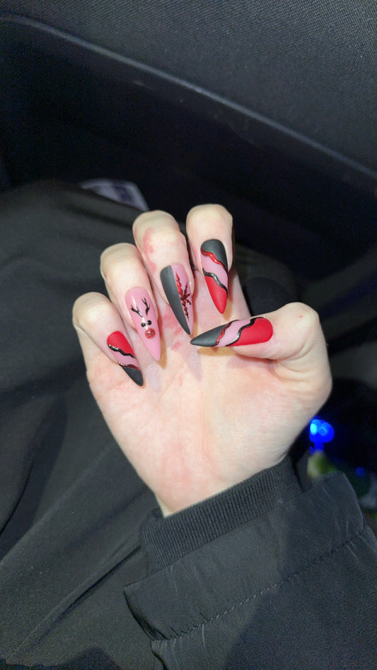 Reindeer chrome nails